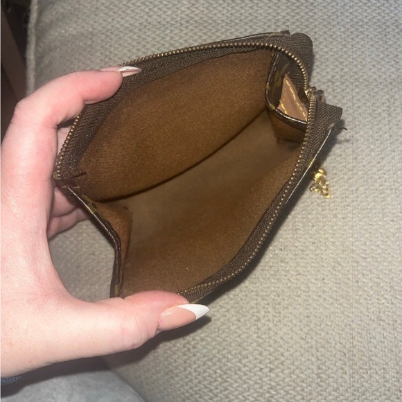 Louis Vuitton LV Vintage Brown Monogram Wristlet Wallet Pouch with Gold Chain - Picture 2 of 7